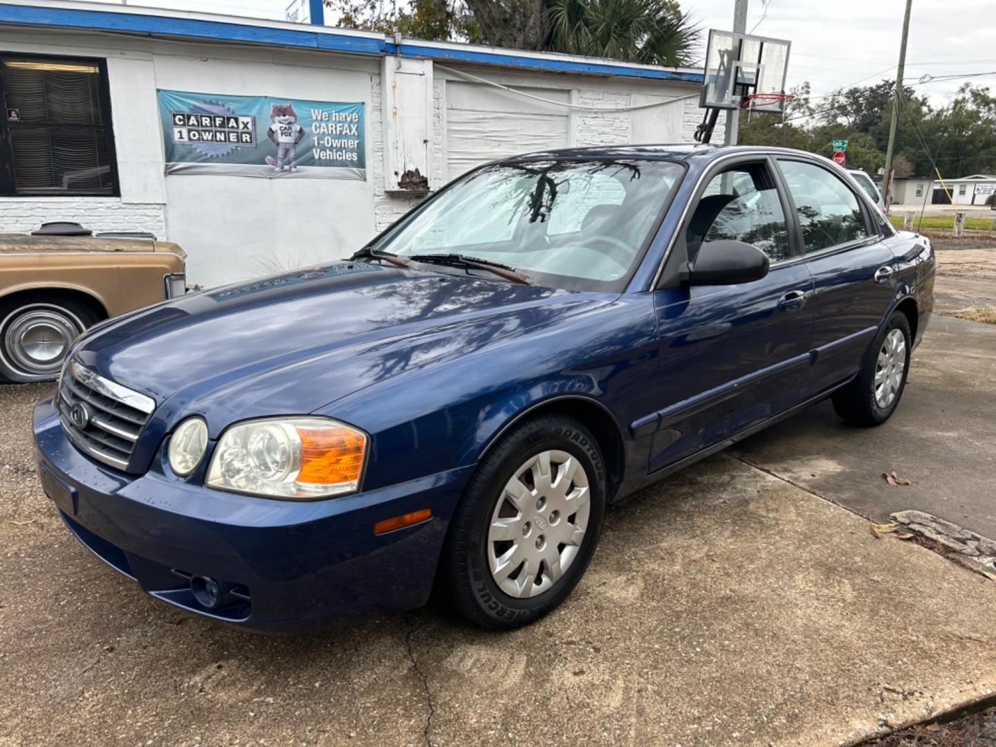 2004 Kia Optima (KNAGD126545) with an 2.4L engine, AUTO transmission, located at 1758 Cassat Ave., Jacksonville, FL, 32210, (904) 384-2799, 30.286720, -81.730652 - $3000.00 PLUS TAX, TAG, AND TITLE!!!! 2004 KIA OPTIMA LOW MILEAGE ONLY 137,169 MILES 4-DOOR AUTOMATIC TRANSMISSION ICE COLD AIR CONDITIONING LOOKS AND RUNS GREAT!! CALL TODAY @ 904-384-2799 - Photo#1